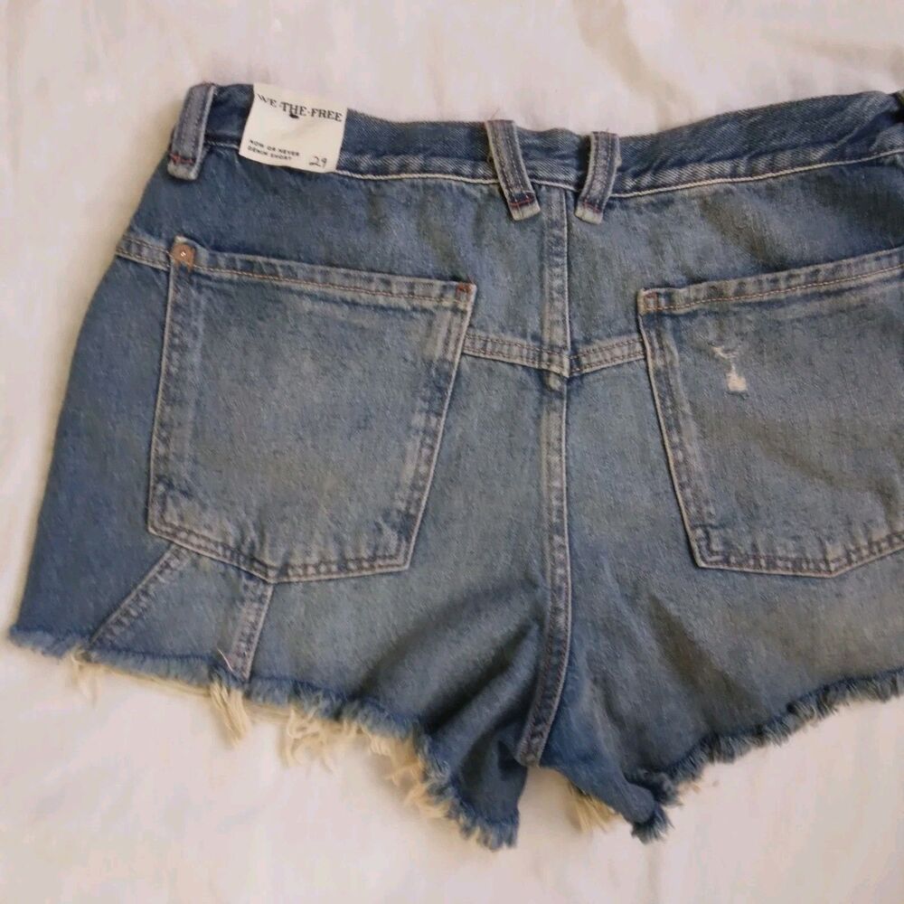 We The Free Now Or Never Denim Shorts Casual Festival Boho Women's Size 29 - Picture 10 of 10